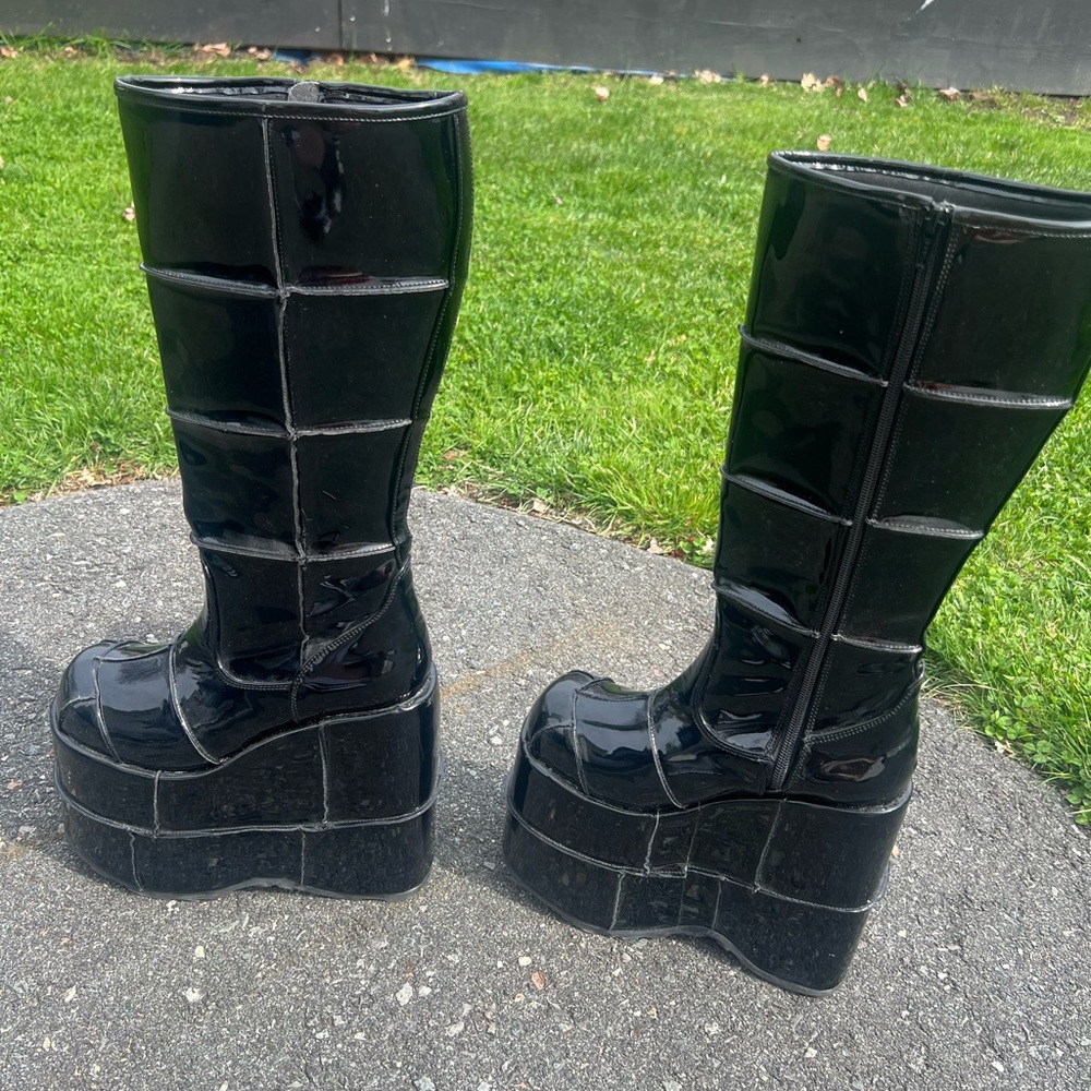 DEMONIA STACK-301 Black Size 8 Patent Finish - Picture 3 of 3